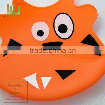 OEM Wholeale baby bib silicone Cartoon patterns FDA grade cute soft silicone baby bib quality choice