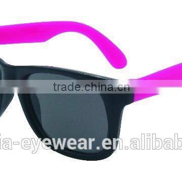 Wholesale High Quality Classical Style Kids Sunglasses photo-5