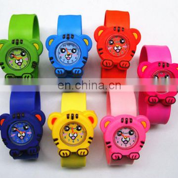 Tiger shape movement head silicone slap strap watch