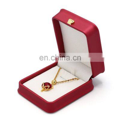 High-End New Design  Pu Leather Red Color Ring Earrings Necklace Pendant Box