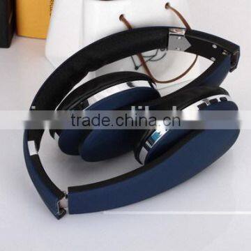Top level professional flexible computer headphones with mic