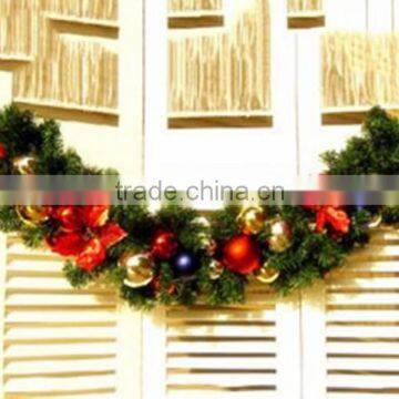 Green PVC Garland With Balls Oranments/Hot Selling 2014 Wholesale Flocked Christmas Garlands Wreaths