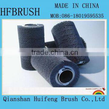 Abrasive brush roller for polish pipe