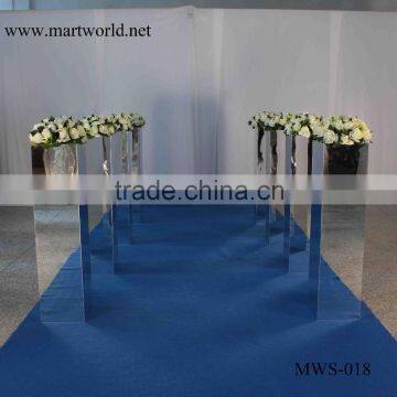 Shinning mirror surface with flower wedding fiber pillar manufacturer stand wedding columns for wedding decoration(MWS-018)                        
                                                                                Supplier's Choice