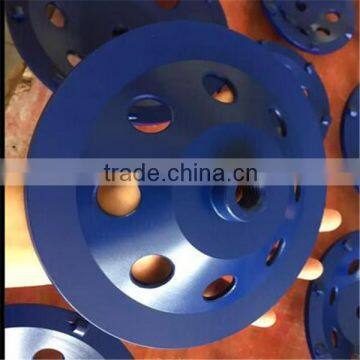 Diamond (PCD) scraper grinding wheel for rapid removal of coatings