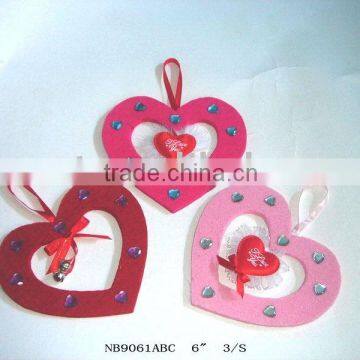 valentine heart hanging