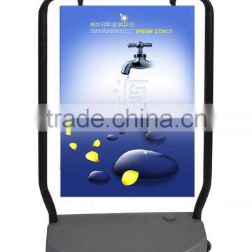 2016 Popular Iron Pole Plastic Waterbase Swing Poster Stand Pavement Sign