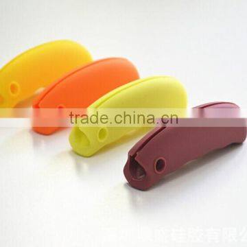  China wholesale soft silicone handle cover