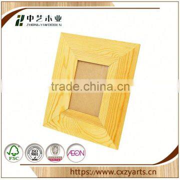 China Factory Accept OEM Rustic Hinging Beautiful Guitar Shaped Wooden Photo Frame photo-3