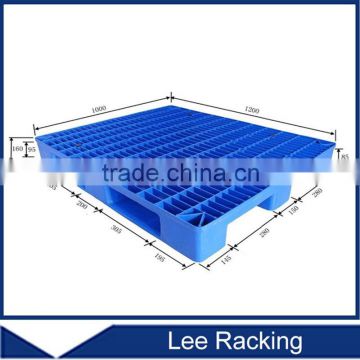 anti-slip plastic pallet