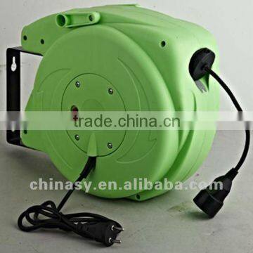 retractable 15m Cable reel with a socket