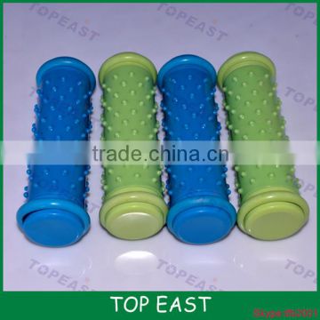 NEW & HOT SALE Plastic Hot cold water for hand neck roller massager