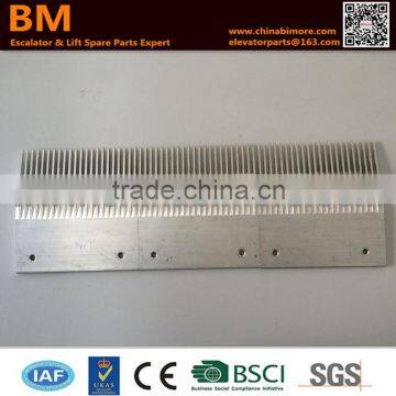 TR26021,Escalator Comb Plate 203*207*145,22T,Right