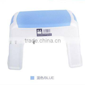 Plastic anti-skid bathroom stool PP child step stool