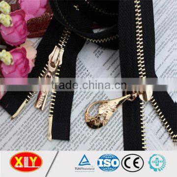 Shenzhen Xly Zipper Manufacturer Golden Brass Metal Zipper photo-2