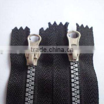 5# Plastic Resin Zipper Close End Zipper With Auto Lock Slider Zipper Porcket Zipper photo-2