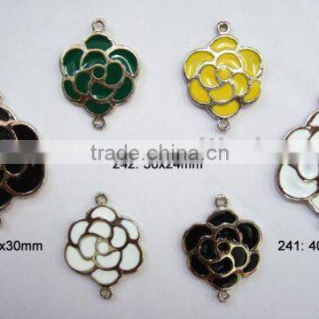 Rose Shape Clothes Pendant