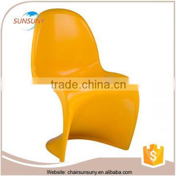 China Gold Supplier Modern Design Wholesale White Plastic Chair photo-3