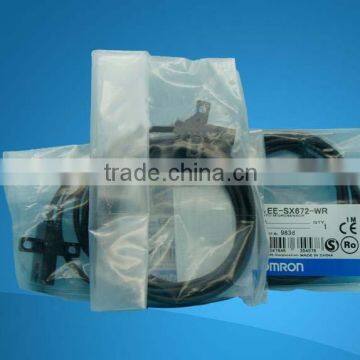 Omron EE-SX672 Slot Type Photoelectric Switch photo-2