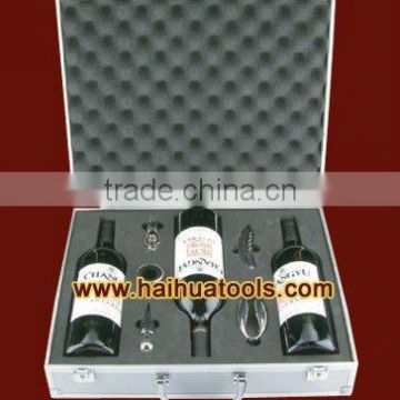 deluxe aluminium wine box with 5 Accessories for three bottles