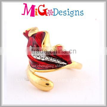 Wholesale OEM New Gold Plated Kiss Shape Big Wonder Woman Ring