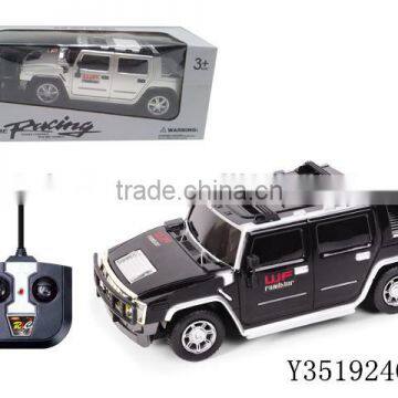 1:24 RC CAR 4 CHANNEL WITH LIGHT Y3519240