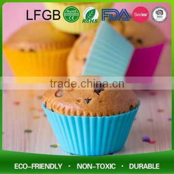 Lovely mini delicious cake making cup multi color muffin cake mould