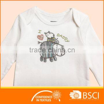 Knitted Wear Embroidery Nice White Baby Romper photo-5