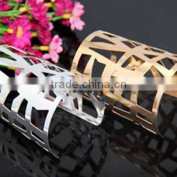 fashionable plain solid gold color wholesale ladies arm cuff bracelet bangle 2016