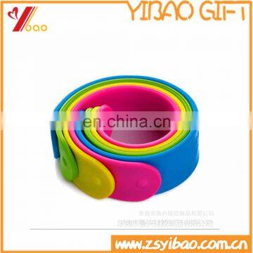 Cheap silicone slap wristband with custom logo