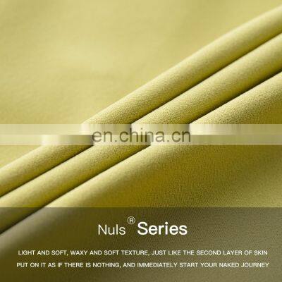 Hollow Shoulder Short Sleeve Sports Shirts With Fixed Cups Custom U Hem Fitness Yoga Wear Tops