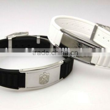 2013 personalized logo wristband magnetic with fold over buckle