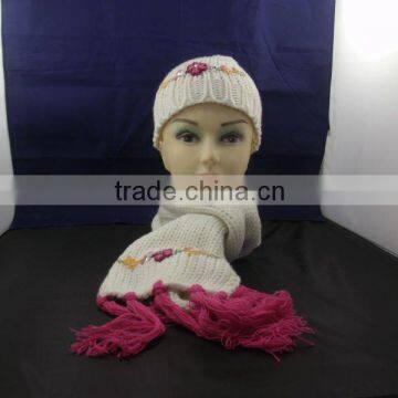 New style knitted hat and scarf set