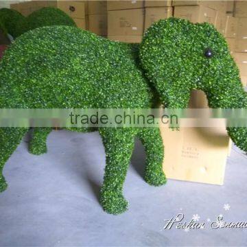 China factory price garden decoration artificial topiary grass animal