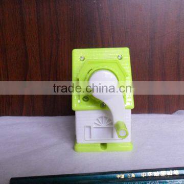 Desk Hand-operated Pencil Sharpener photo-4