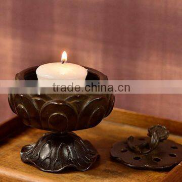 Luxury and Original candlestick holders Lotus design with Accurate made in Japan