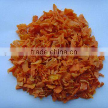 Dehydrated carrot dices