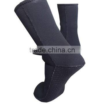 Neoprene scuba dive socks