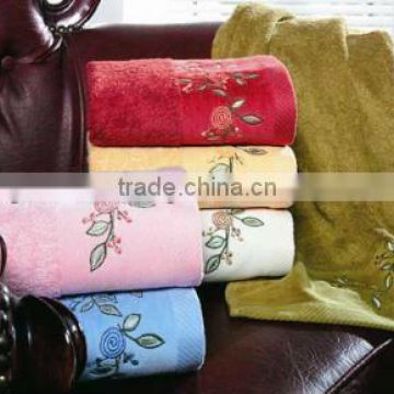 100% cotton Towels with Embriodery