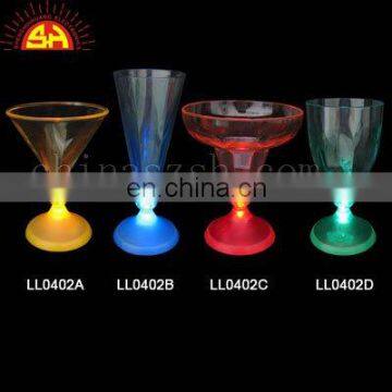 led flashing cocktail glass suitable for bar or nightclub for party/Christmas