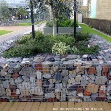 Awesome Retaining Wall Using Gabion Baskets Filled With Stones for Landscaping photo-2