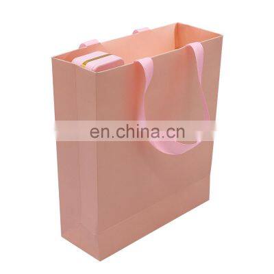 High Quality Luxury Gift Paper Bag Custom Made Printed Logo Packaging Bags for Jewelry photo-2