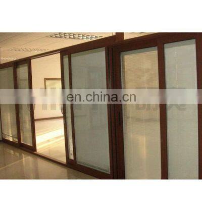 Heavy sliding doors are suitable for separating offices from stores in shopping malls