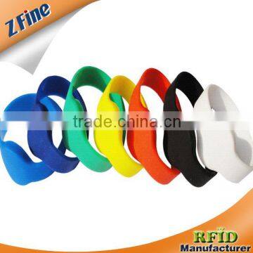 size adjustable silicone RFID wristband from china supplier