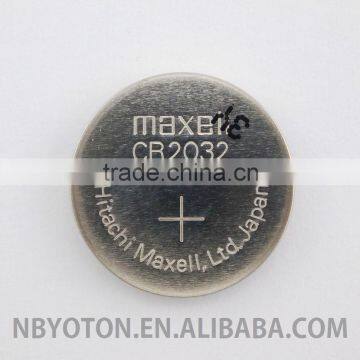 Maxell CR2032 button battery