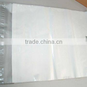 Mailing Bag With Permanent Tape and