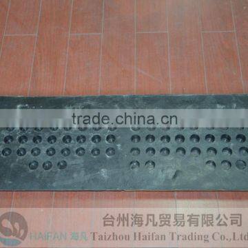 500*320*40mm Rubber Speed Bump Used in Intersection/durable Reflective Speed Bump for Crossroads/protable Speed Hump photo-4