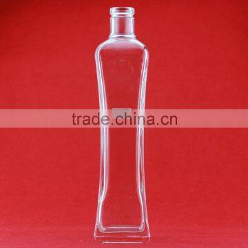 New design clear 750ml bottle light weight glass bottle china bottle factory