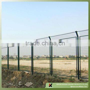 PE dip coated steel wire mesh fence