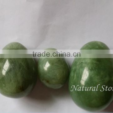 Natural jade Kegel Exercise Egg Drilled Ben Wa Mia Egg Pelvic Exercise Weight Vagina Fitness Egg for Sale